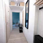 Apartment Golden Times Kowalska 8 *
